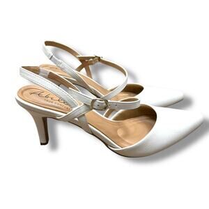Abella True Comfort White Slingback Pointed Toe Cushioned Kitten Heel Pumps 8.5M
